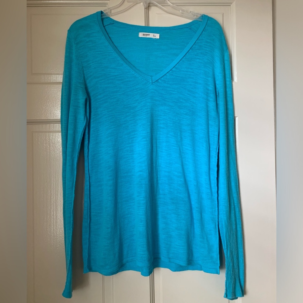 Old Navy long sleeve spring/summer lightweight sweater.